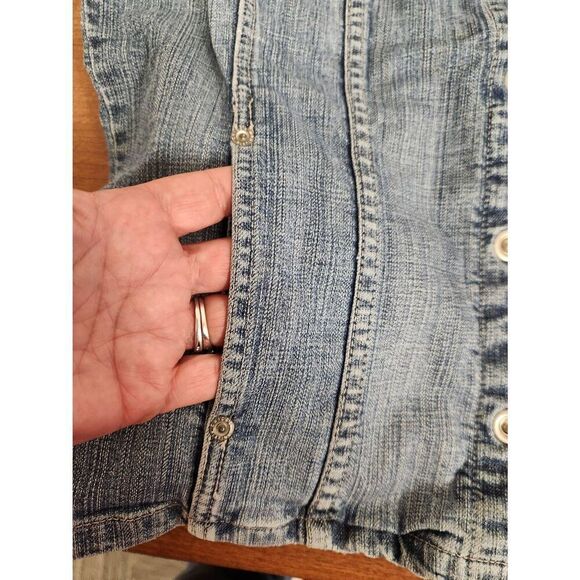 Chicos Platinum blue denim Vest,size 1 M/8 front snaps,side pockets - Picture 5 of 6